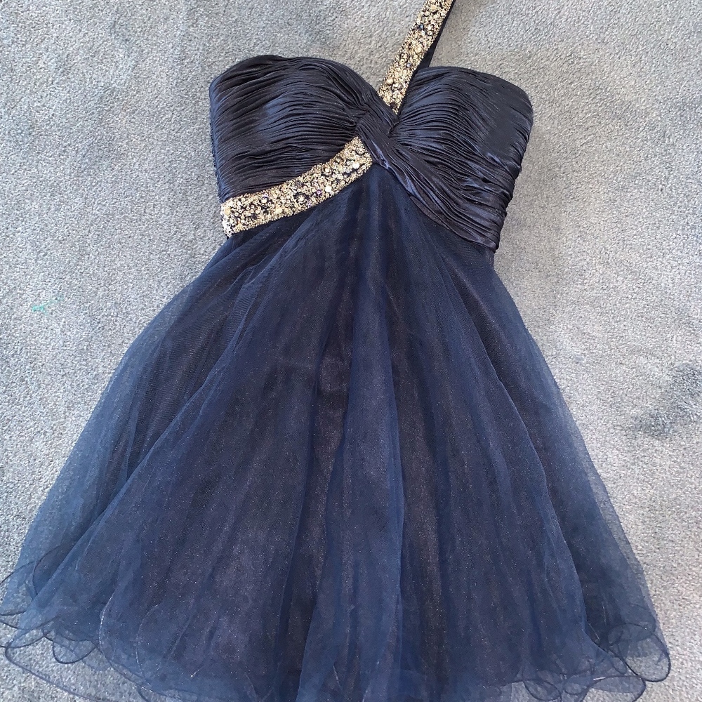 Dave & Johnny short blue homecoming dress size 3/4